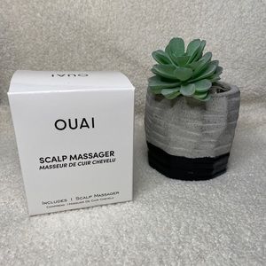 Ouai Scalp Massager